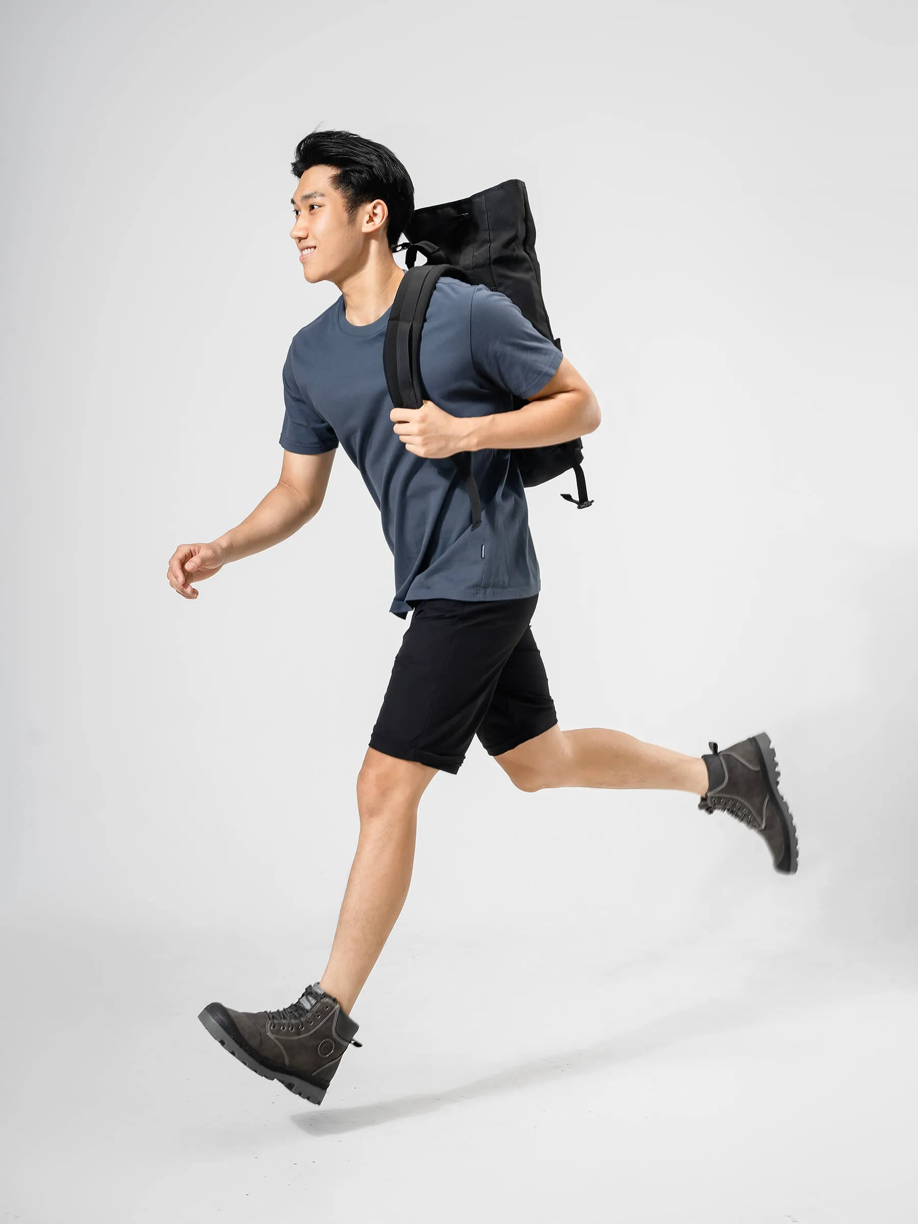 Quần Dài Nam Tháo Ống UT Pants 2 in 1 den 8