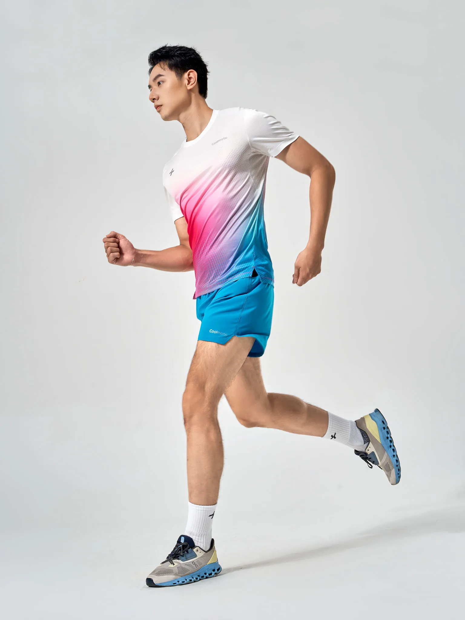 Tshirt chạy bộ AirRush Gradient 6