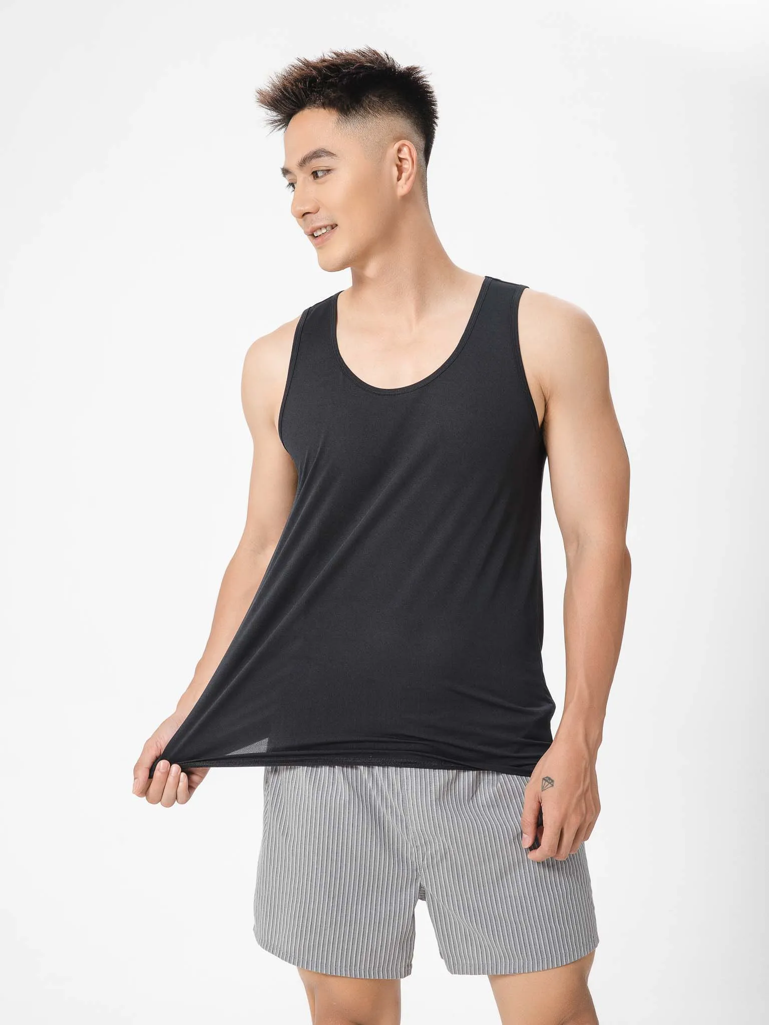 Áo Tanktop Nam Mặc Trong Antismell 2