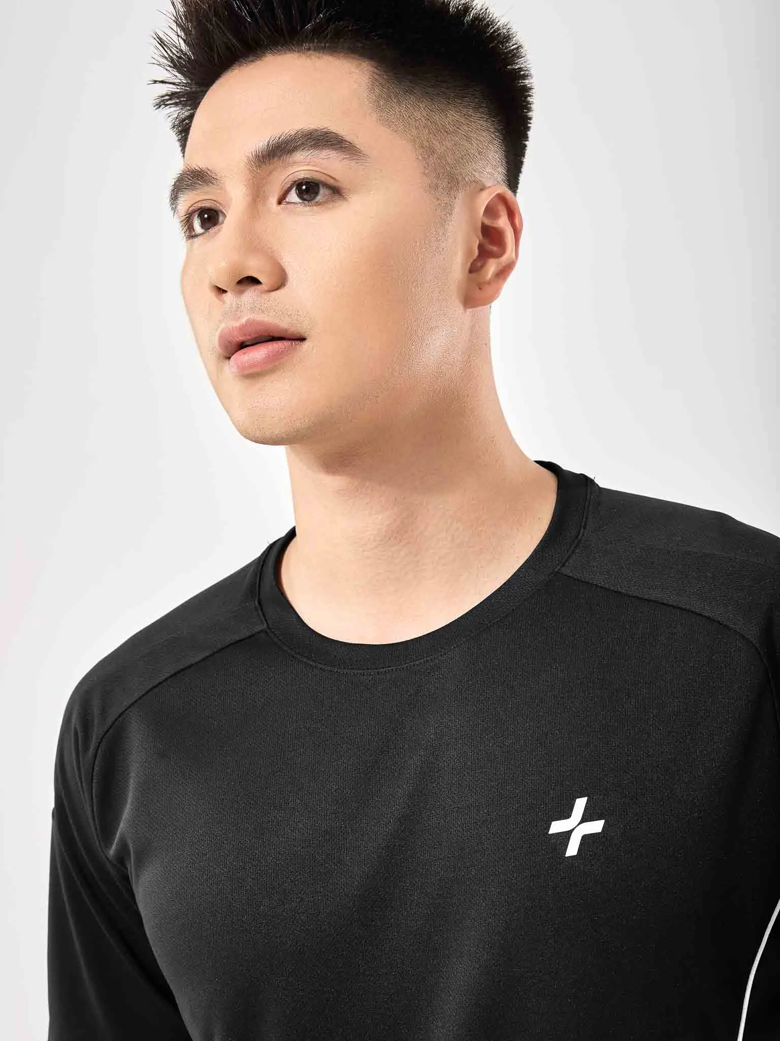 T-shirt thể thao nam FlexLine Active 4