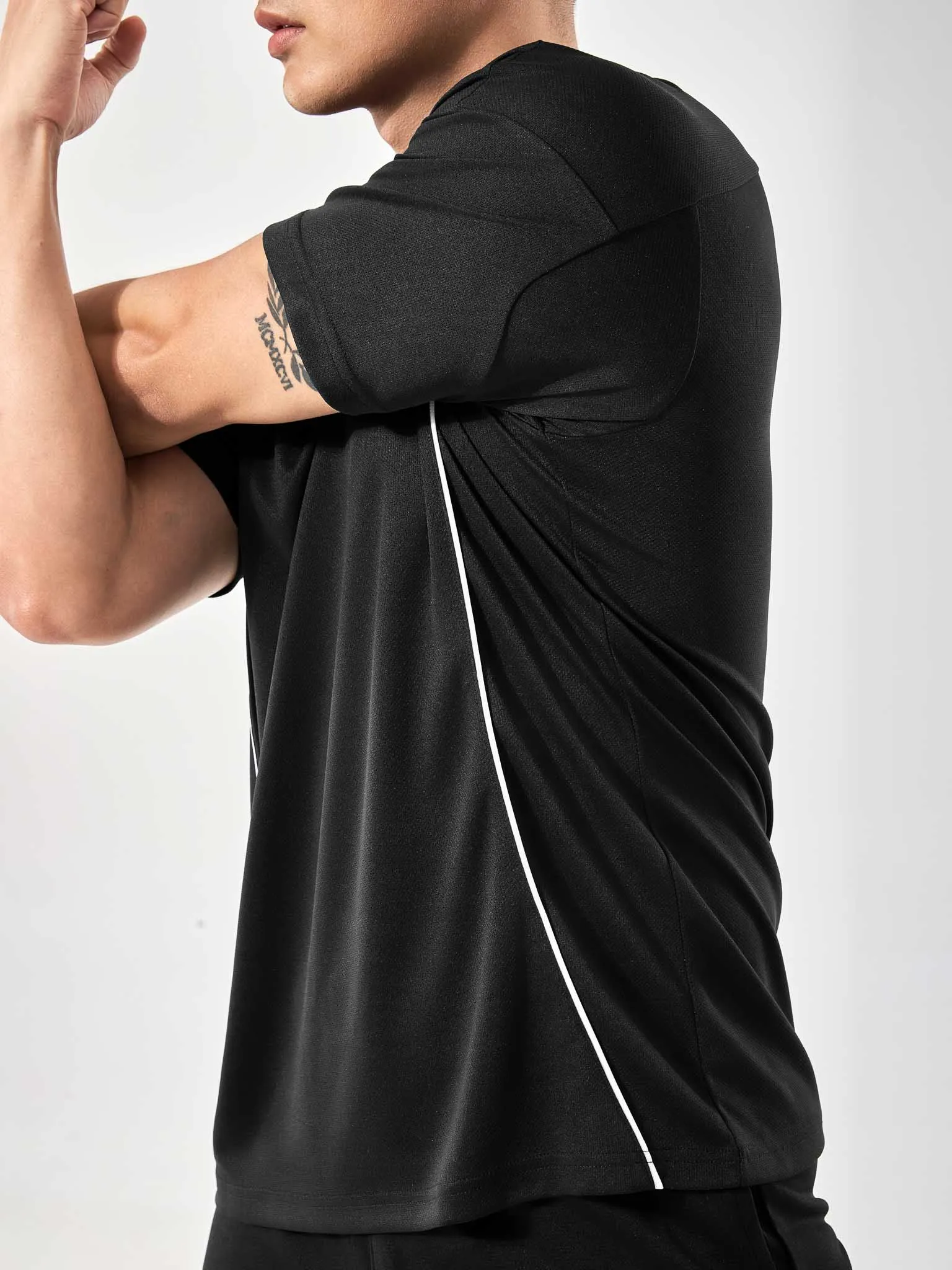 T-shirt thể thao nam FlexLine Active 6