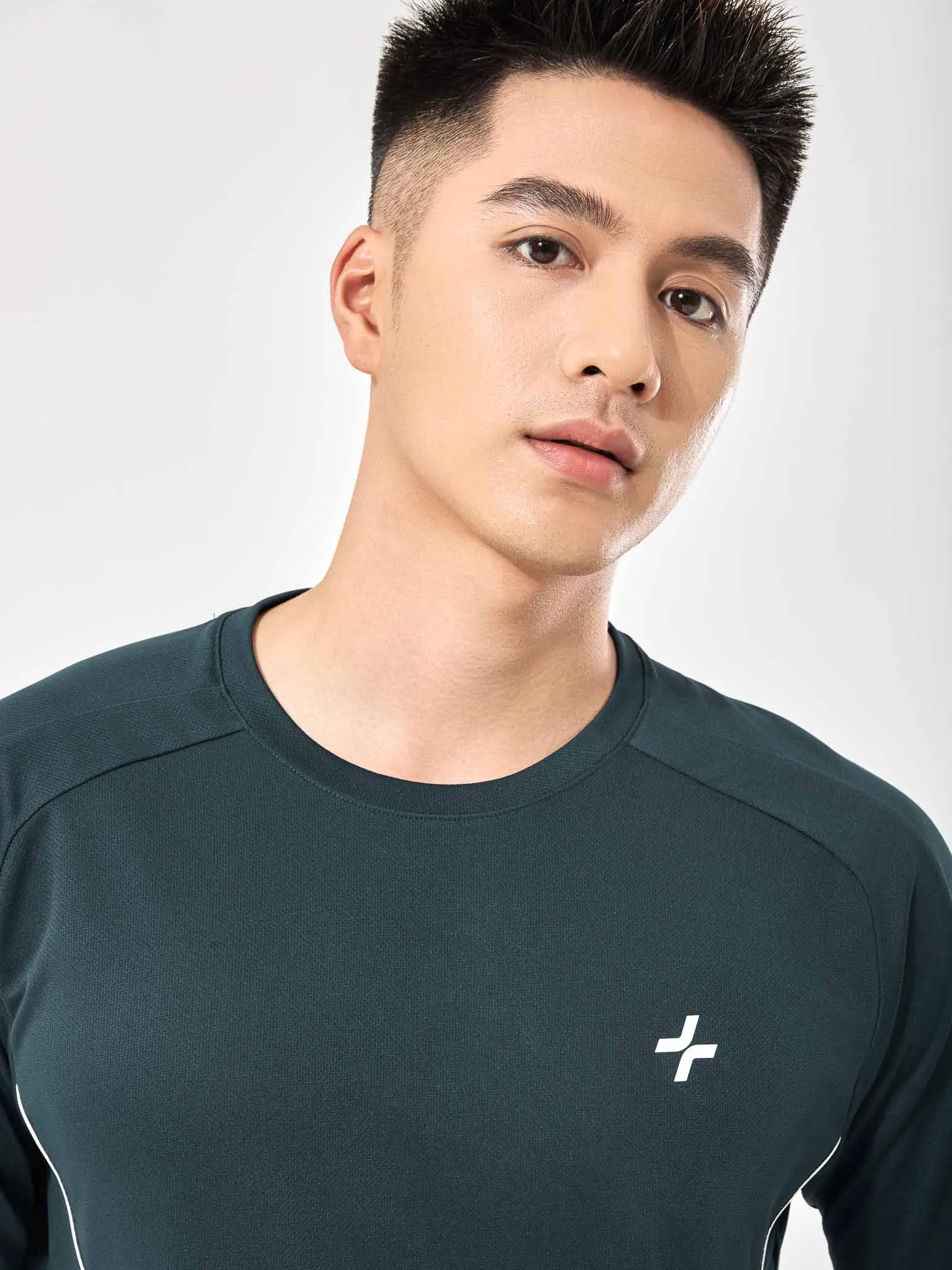 T-shirt thể thao nam FlexLine Active 4
