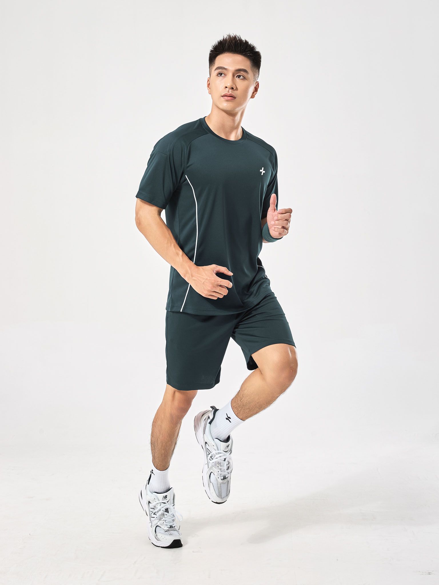 T-shirt thể thao nam FlexLine Active 2