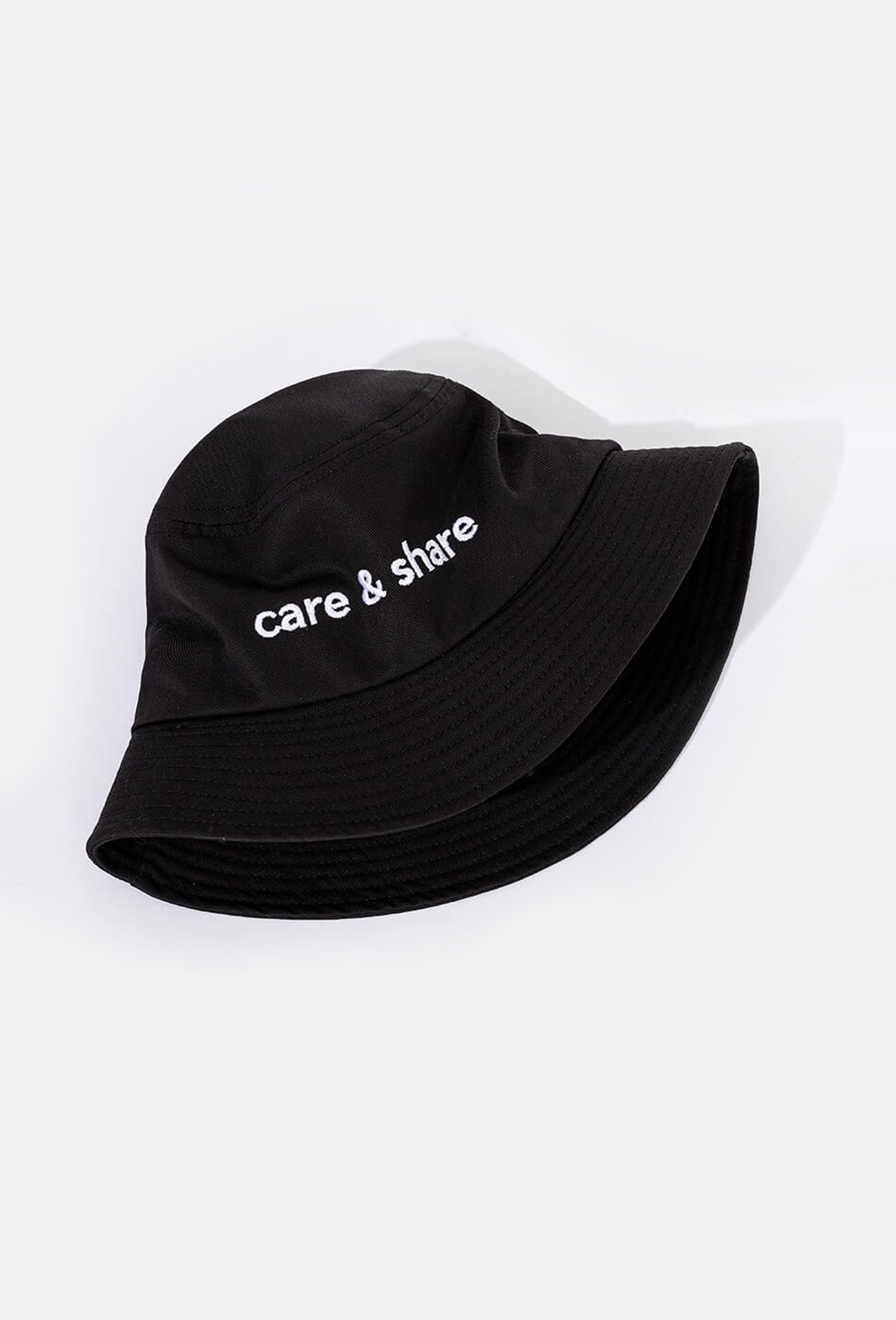 Bucket Hat Care & Share thêu Typo