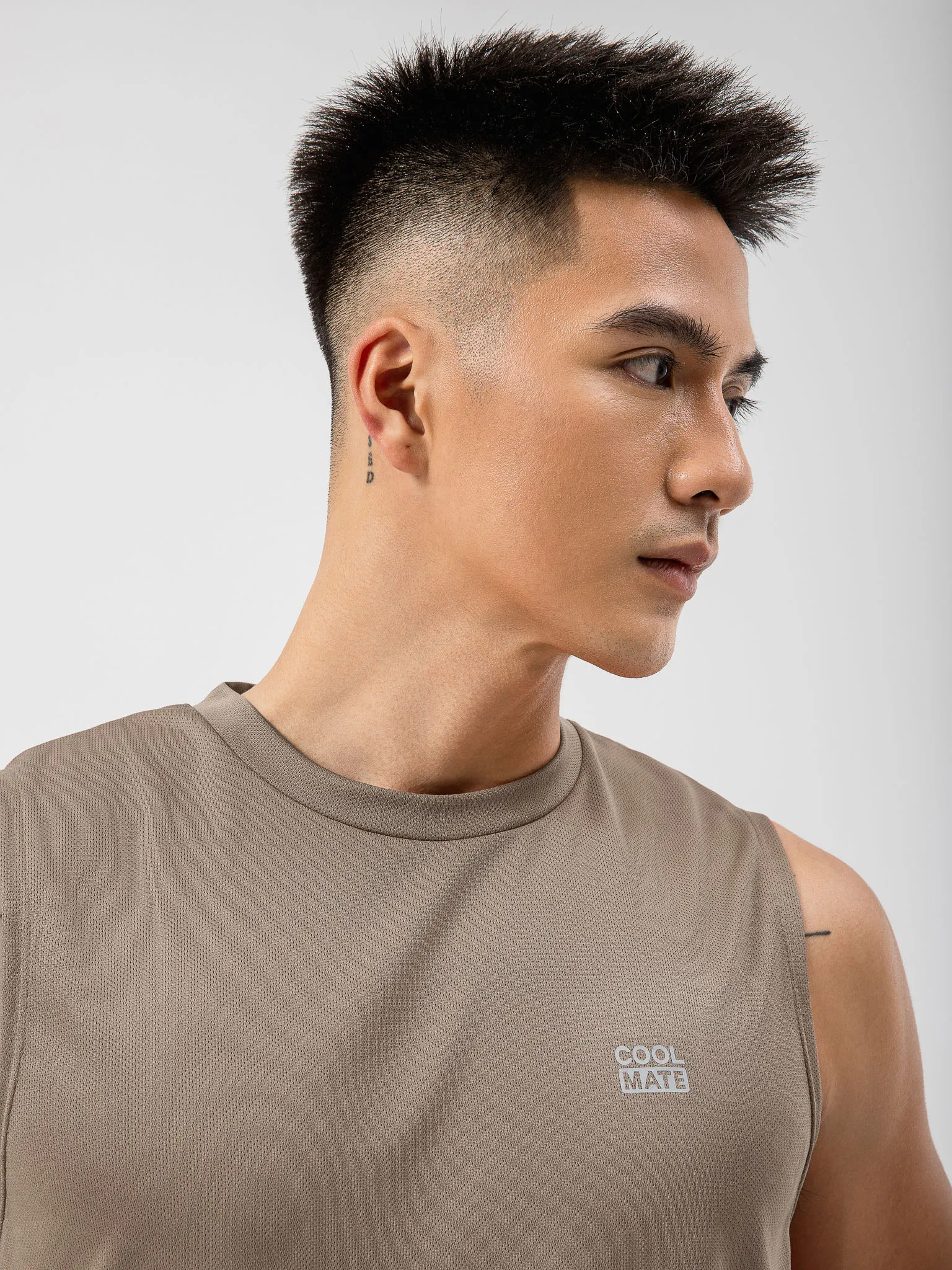 Áo Sleeveless thể thao Active Essentials  4