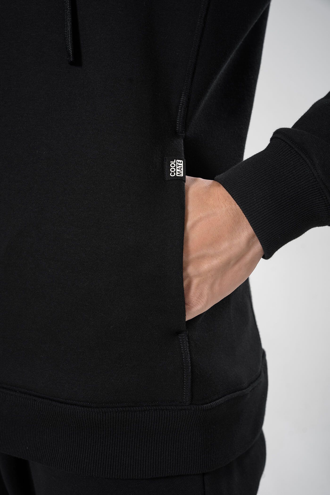Áo Hoodie Essential den 2