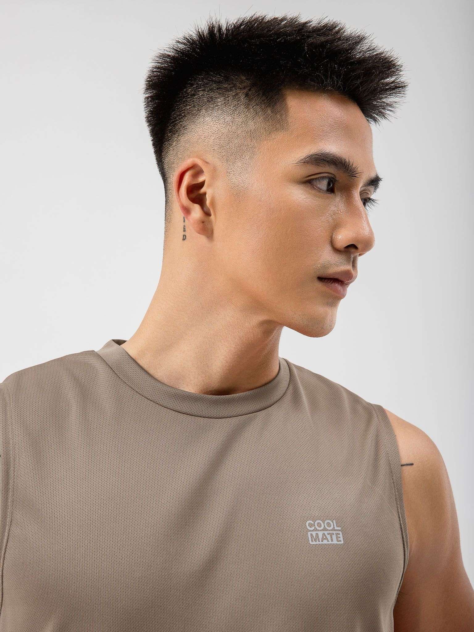 Áo Sleeveless thể thao Active Essentials  4