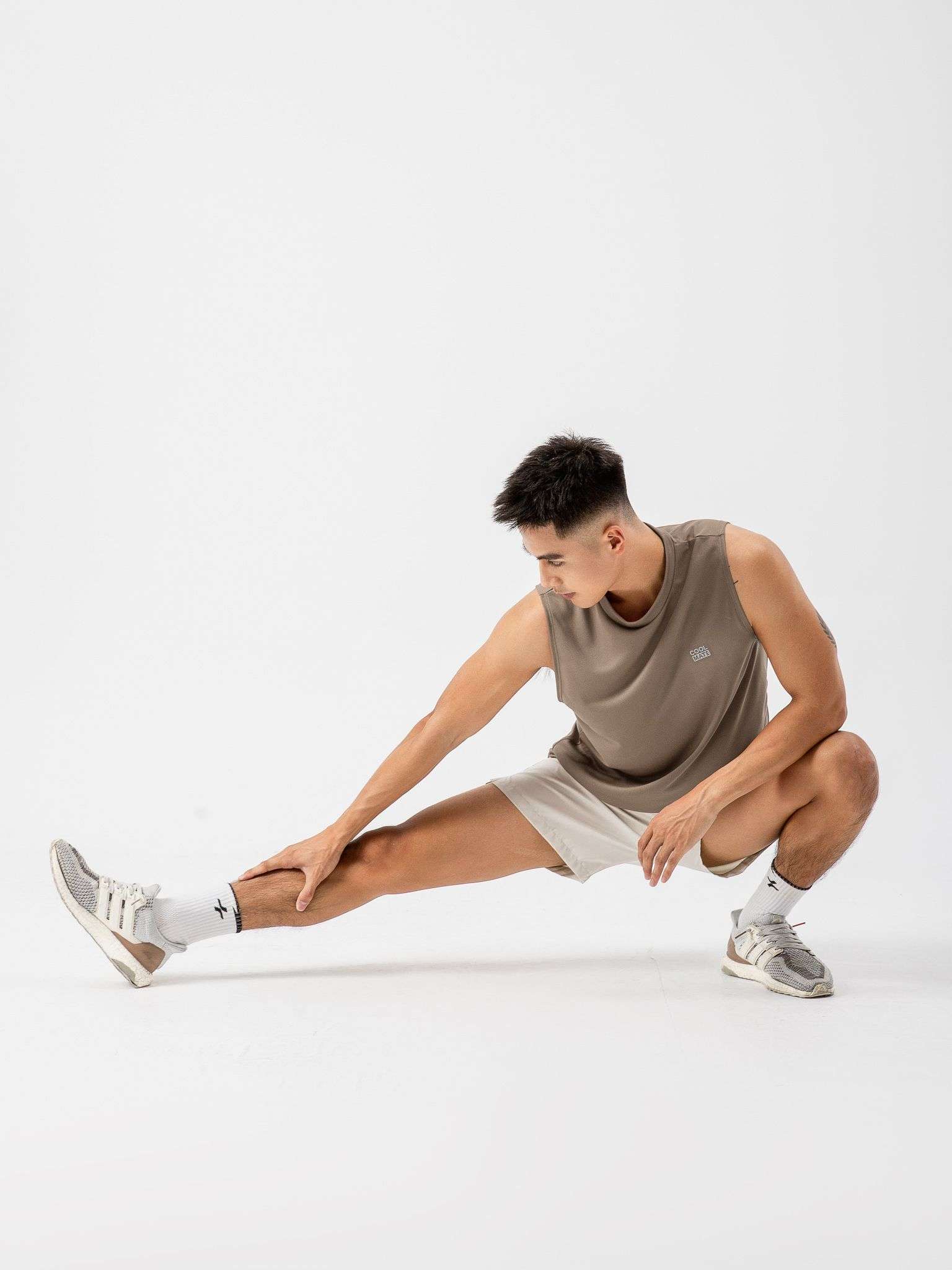 Áo Sleeveless thể thao Active Essentials  7