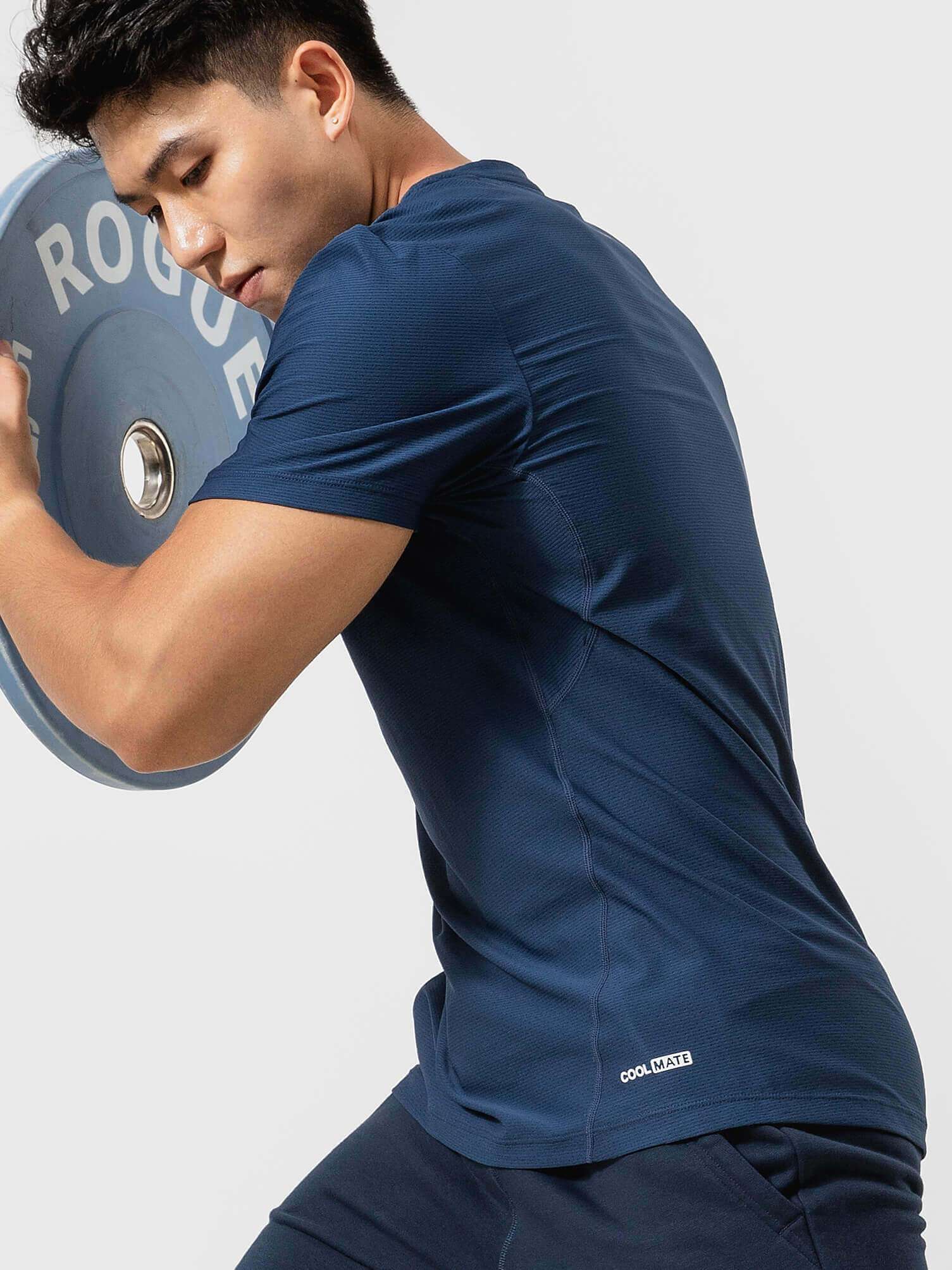 Áo Thun Gym Essentials II 4