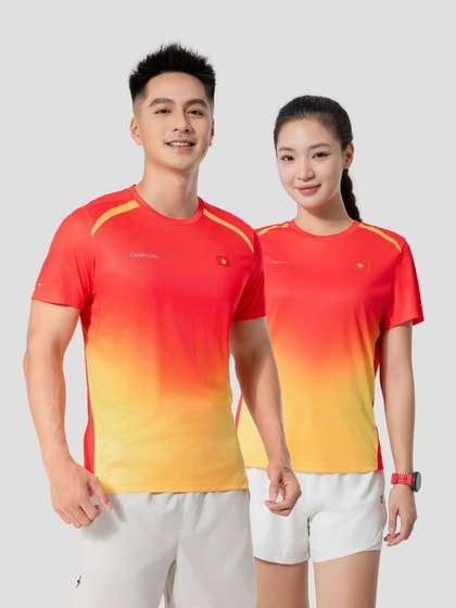 Áo thun chạy bộ "Việt Nam tiến bước"