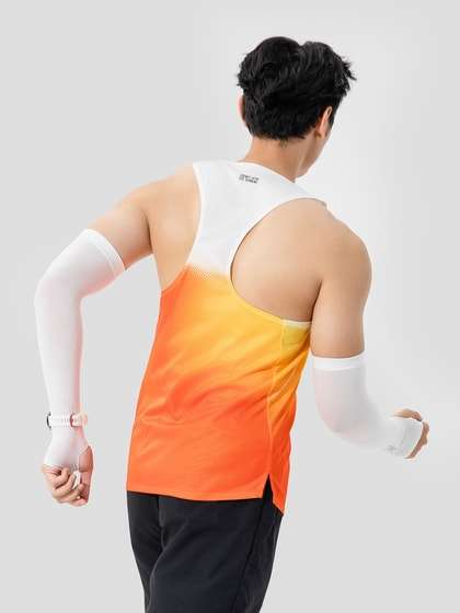 Tanktop chạy bộ nam Gradient more