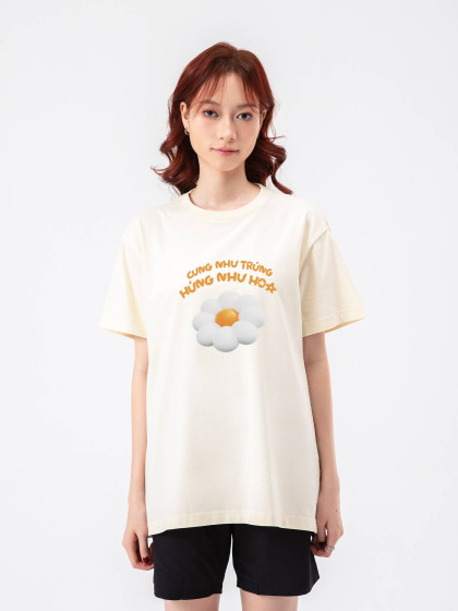 Áo thun Relaxed Fit Cưng như Trứng, Hứng như Hoa