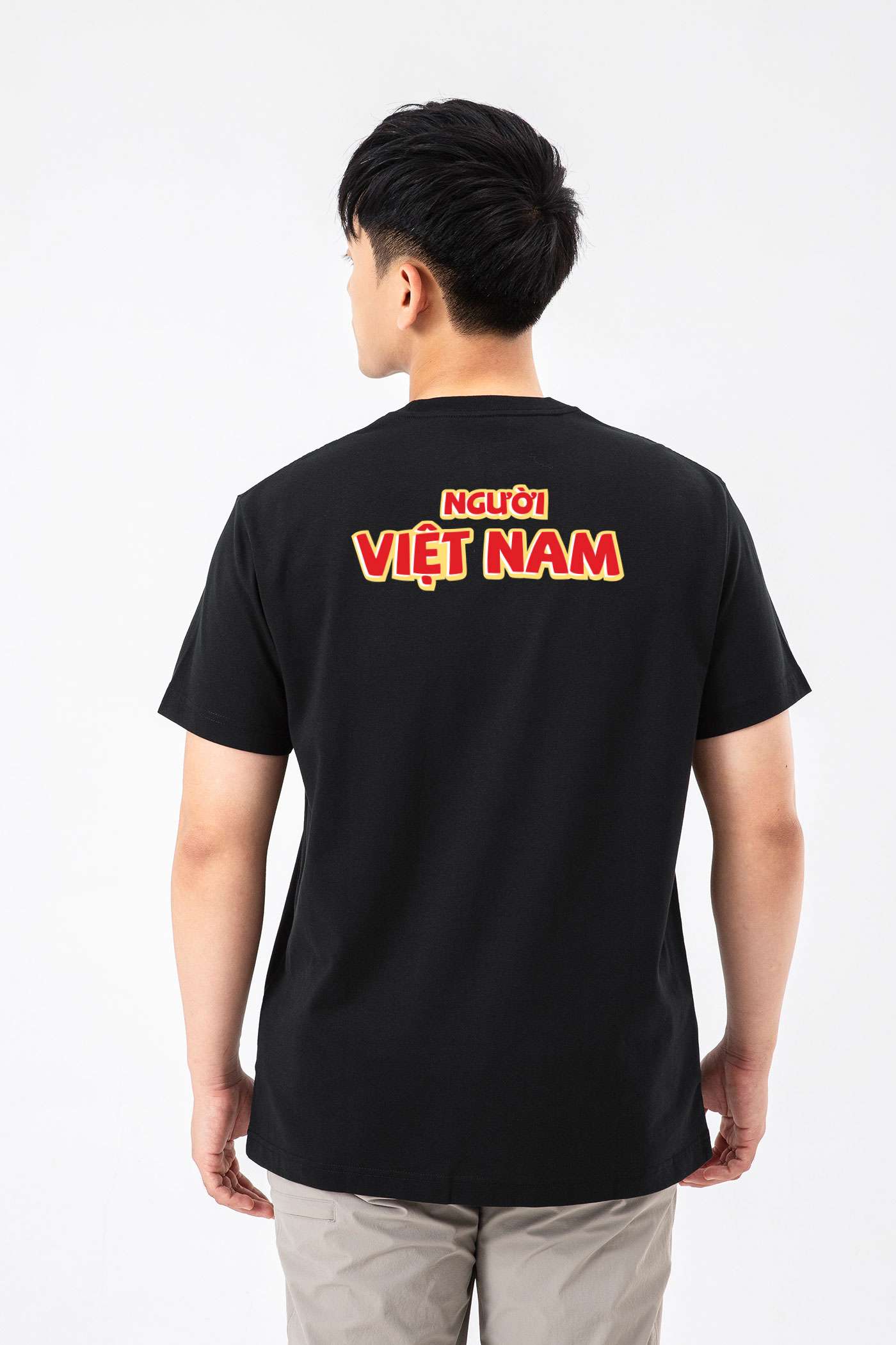 Áo thun Relaxed Fit in Người Việt Nam more