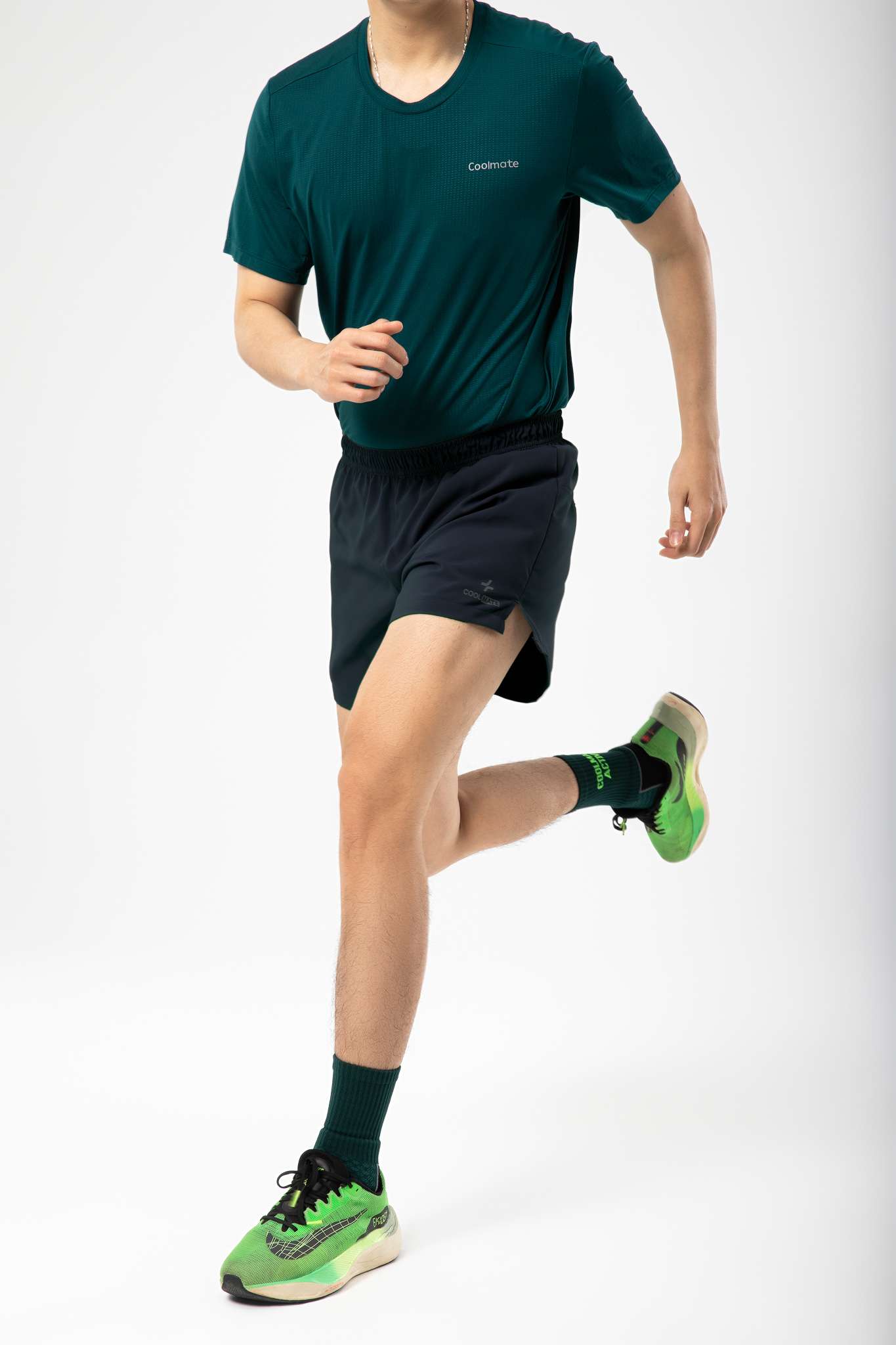 Quần Shorts Running Essentials 5 inch more