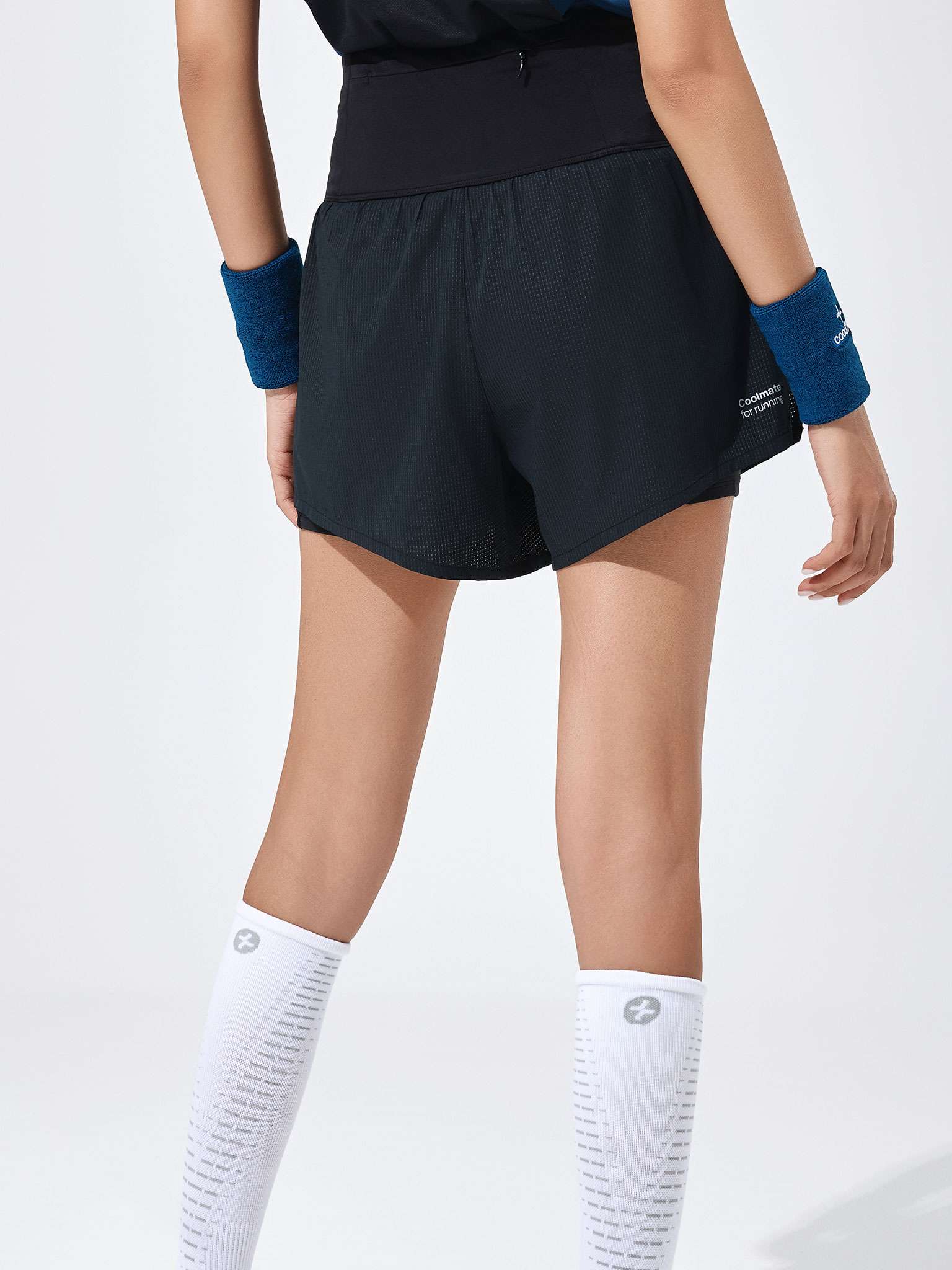 Quần Shorts nữ chạy bộ 2 lớp Race Shorts more
